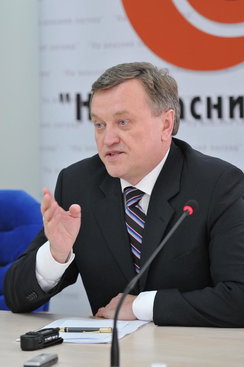 Голова Державного комітету телебачення і радіомовлення України Олег НАЛИВАЙКО